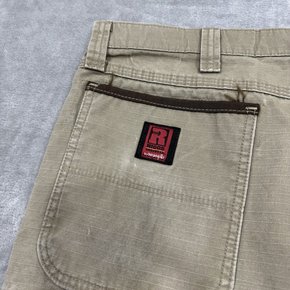 Wrangler Riggs Shorts Mens‎ 46 Beige Tan Cargo Carpenter Ripstop Workwear Logo - Picture 8 of 12